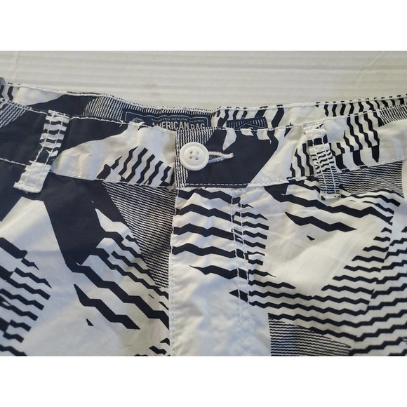 American Rag Men Black White Geometric Print Zip Closure Pockets Swim Trunks 36 - Picture 3 of 12